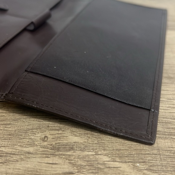 Vintage Coach brown leather trifold wallet - Picture 16 of 17